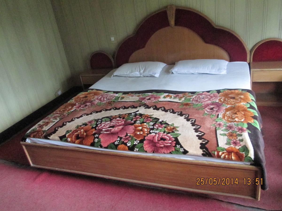 Pandey Lodge Buin Room photo