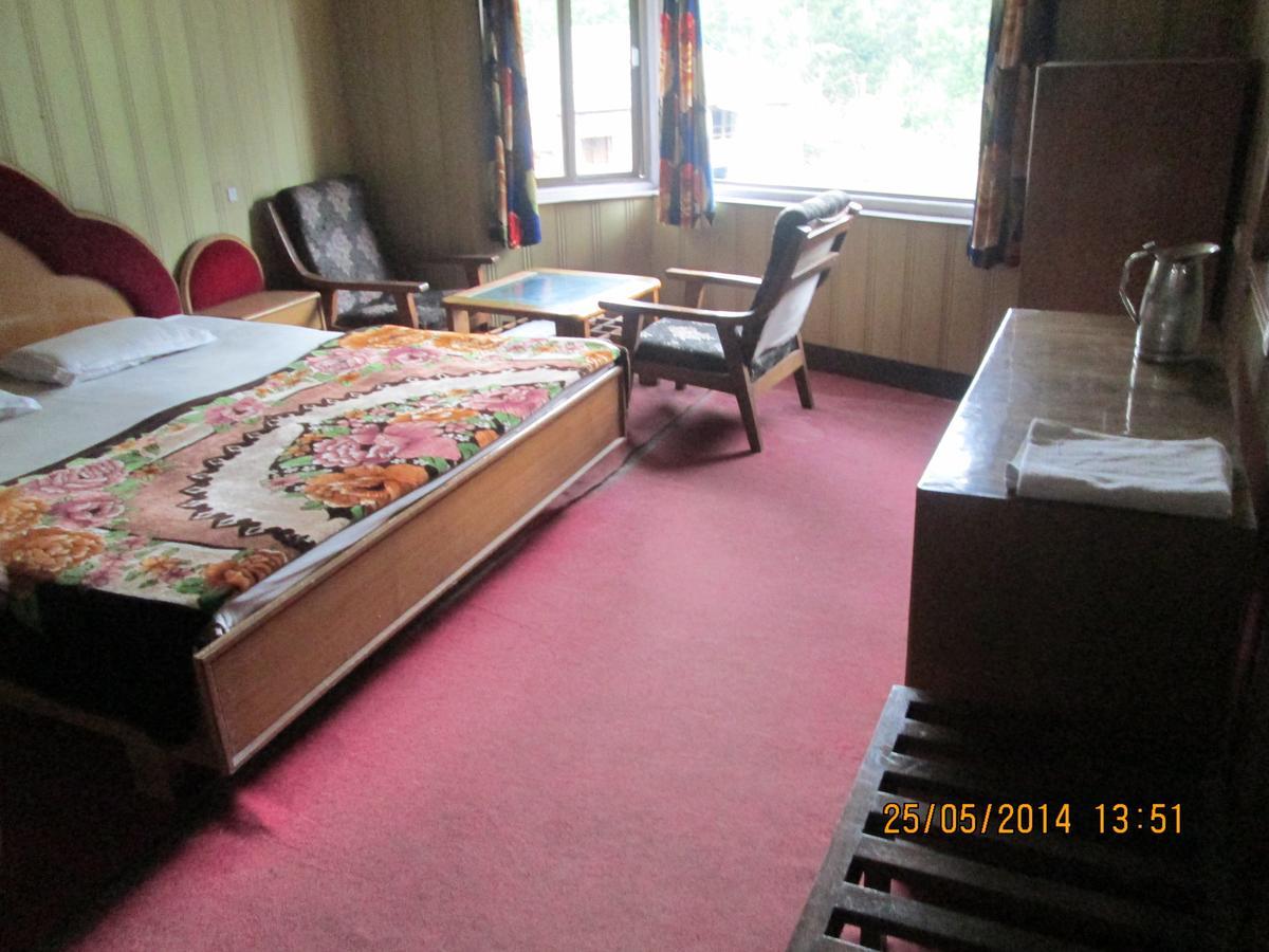 Pandey Lodge Buin Exterior photo